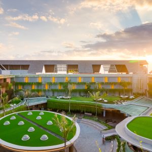 YELLO Hotel Kuta Beachwalk Bali