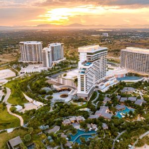 New World Hoiana Hotel