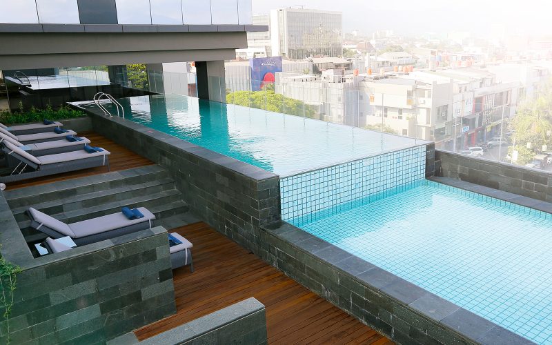 Yello Paskal Swimming Pool - 1